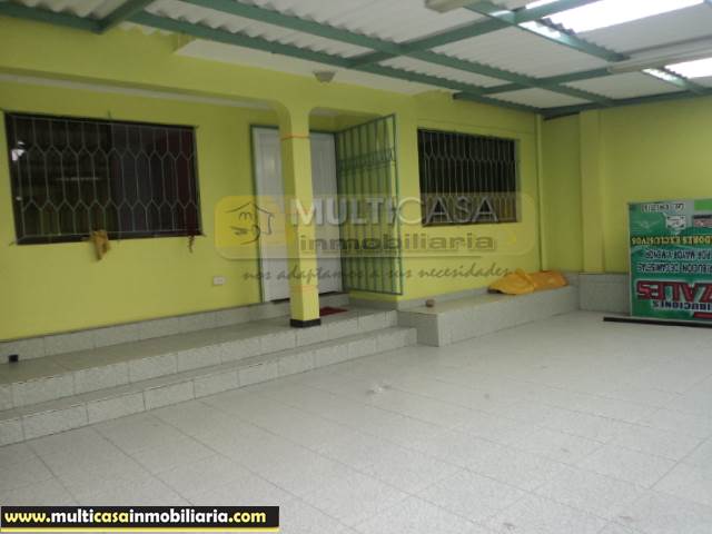 Venta de Hermosa Casa Rentera de tres Departamentos a crédito sector Paraíso Cuenca-Ecuador