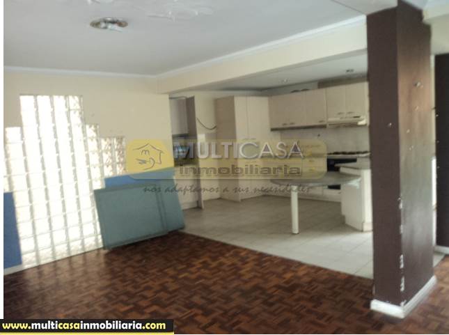 Venta de Hermosa Casa a crédito sector Av. Solano Cuenca-Ecuador