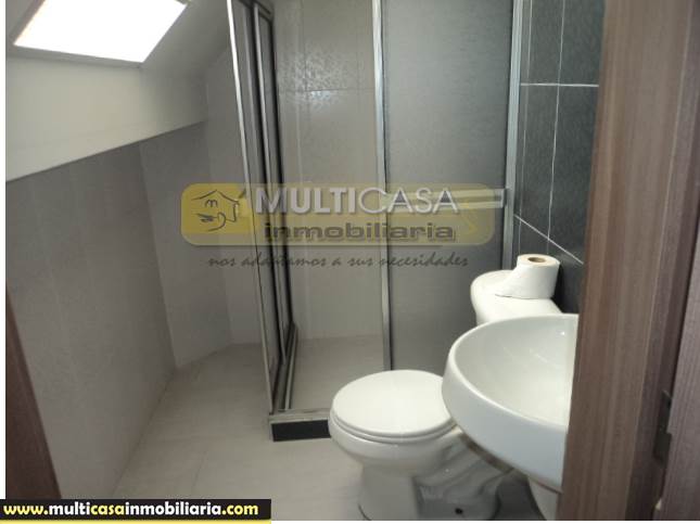 Venta de Hermosa Casa a crédito sector Hospital de Río Cuenca-Ecuador