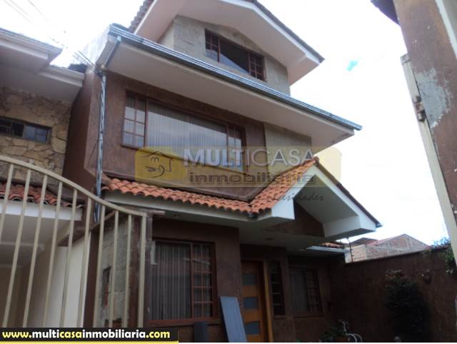 Villa en Venta a Crédito Sector Capulispamba Cuenca-Ecuador