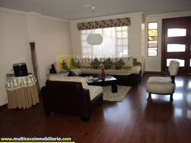 Villa en Venta a Crédito Sector Capulispamba Cuenca-Ecuador