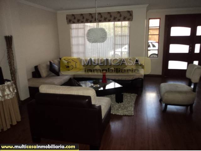 Villa en Venta a Crédito Sector Capulispamba Cuenca-Ecuador