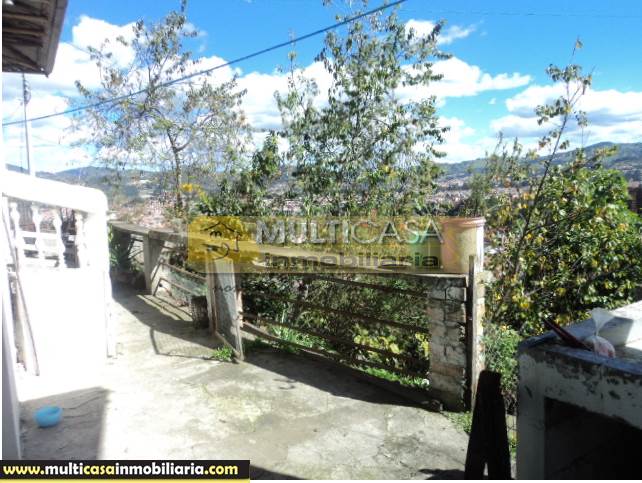 Casa Rentera dos departamentos en Venta a Crédito Sector Las Pencas Altas  Cuenca-Ecuador