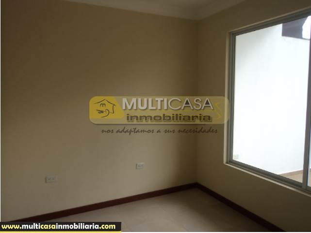 Venta de Hermosa Casa a crédito por estrenar sector Misicata Cuenca-Ecuador