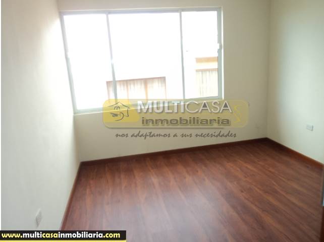 Venta de Hermosa Casa a crédito por estrenar sector Misicata Cuenca-Ecuador