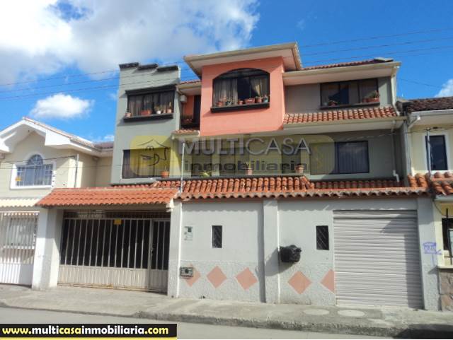 Casa Rentera con Mini departamento en Venta a Crédito Sector Yanuncay Cuenca-Ecuador
