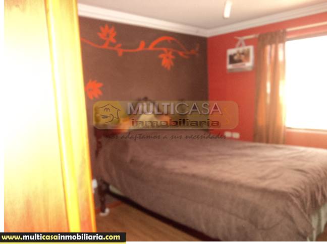 Casa Rentera con Mini departamento en Venta a Crédito Sector Yanuncay Cuenca-Ecuador