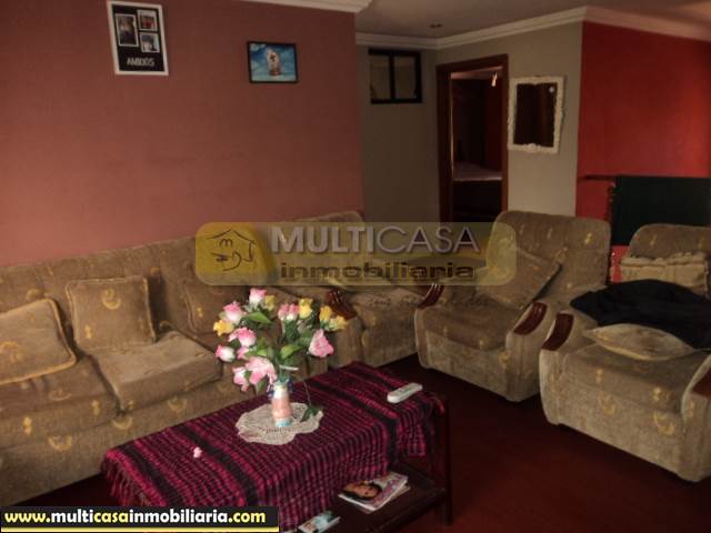 Casa Rentera con Mini departamento en Venta a Crédito Sector Yanuncay Cuenca-Ecuador