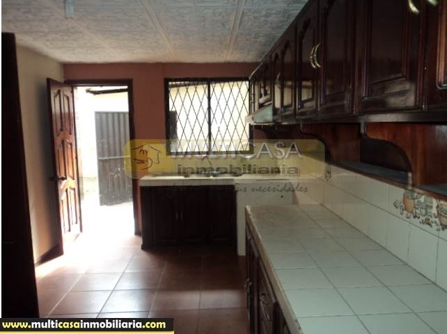 Venta de Hermosa Casa a crédito sector Yanuncay Cuenca-Ecuador