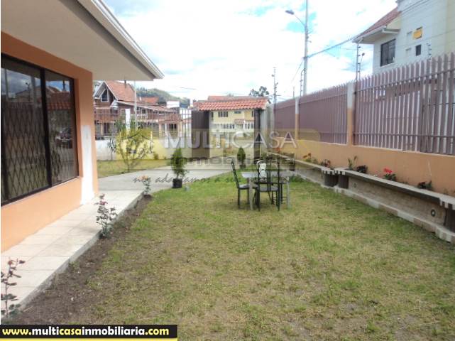Venta de Hermosa Casa a crédito sector Yanuncay Cuenca-Ecuador