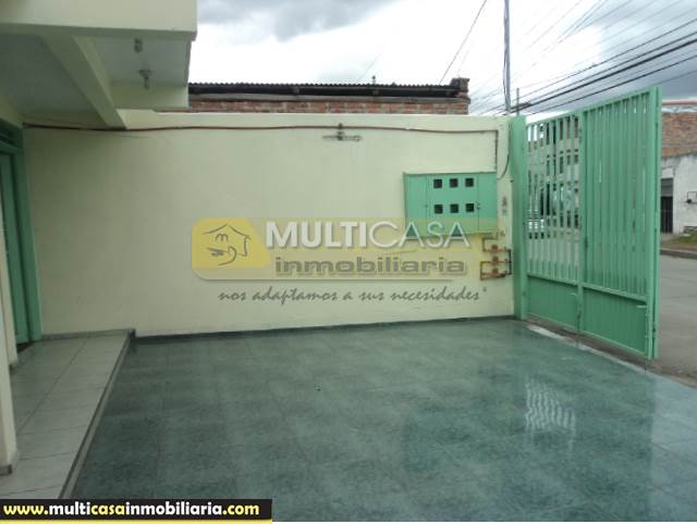 Casa de siete Departamentos en Venta a crédito Sector Parque Iberia  Cuenca-Ecuador