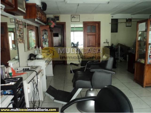 Casa de siete Departamentos en Venta a crédito Sector Parque Iberia  Cuenca-Ecuador