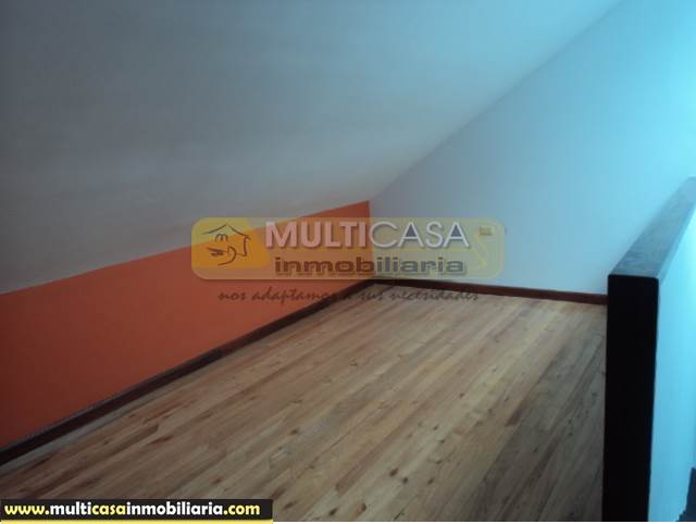 Casa en Venta a Crédito en Urbanización Sector Racar Cuenca-Ecuador