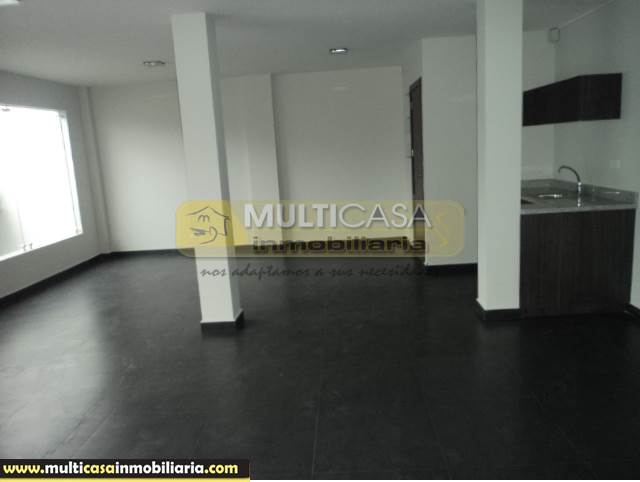 Venta de Hermosa Casa de Dos Departamentos mas Local Comercial a crédito sector Tótems Cuenca-Ecuador