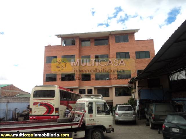 Casa Comercial en Venta a Crédito Sector Feria Libre Cuenca-Ecuador