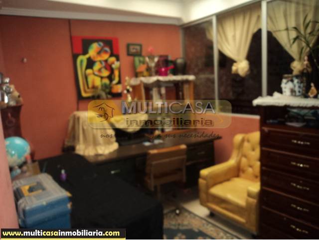Casa Comercial en Venta a Crédito Sector Feria Libre Cuenca-Ecuador