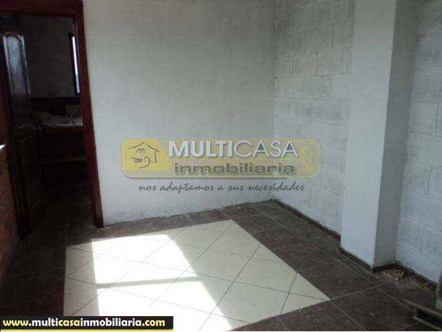 Casa Comercial en Venta a Crédito Sector Feria Libre Cuenca-Ecuador