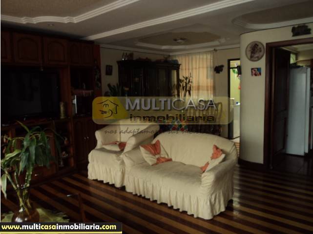 Edificio Comercial en Venta a Crédito Sector Feria Libre Cuenca-Ecuador