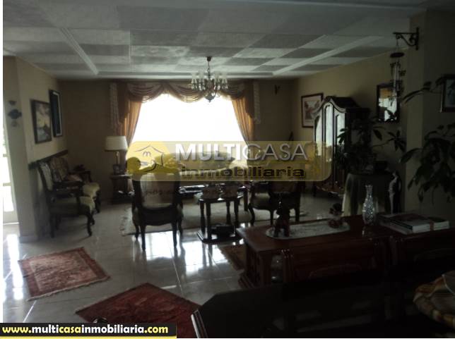 Casas en Venta a Crédito Sector Parque de las Candelas  Cuenca-Ecuador