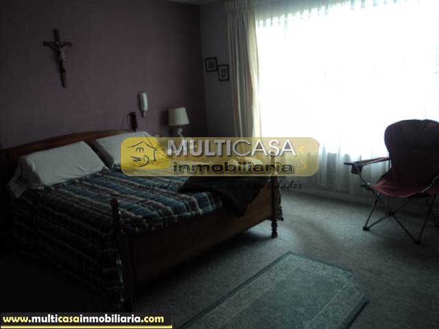 Casas en Venta a Crédito Sector Parque de las Candelas  Cuenca-Ecuador