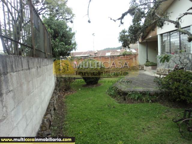 Casas en Venta a Crédito Sector Parque de las Candelas  Cuenca-Ecuador