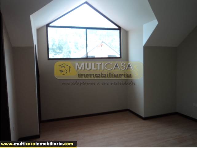 Venta de Hermosa Casa a crédito sector Narancay Bajo Cuenca-Ecuador