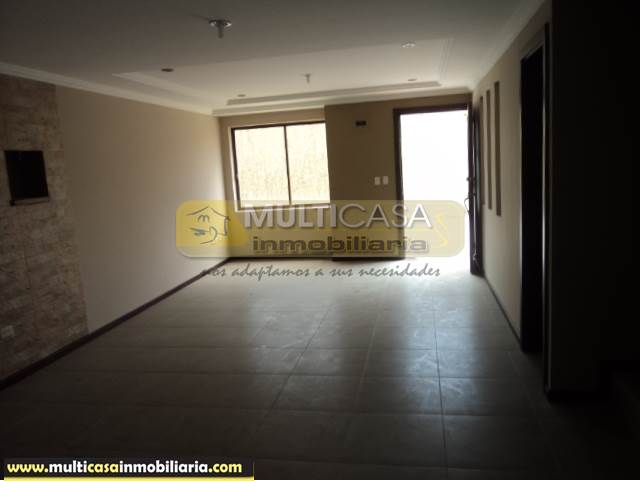 Venta de Hermosa Casa a crédito sector Narancay Bajo Cuenca-Ecuador