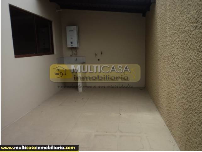 Venta de Hermosa Casa a crédito sector Narancay Bajo Cuenca-Ecuador