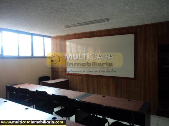 Venta de hermosa Oficina a crédito sector Centro de la Ciudad Cuenca - Ecuador