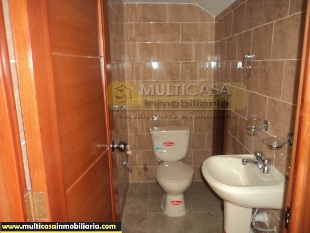 Venta de Hermosa Casa por estrenar  Sector Arenal Alto Cuenca - Ecuador
