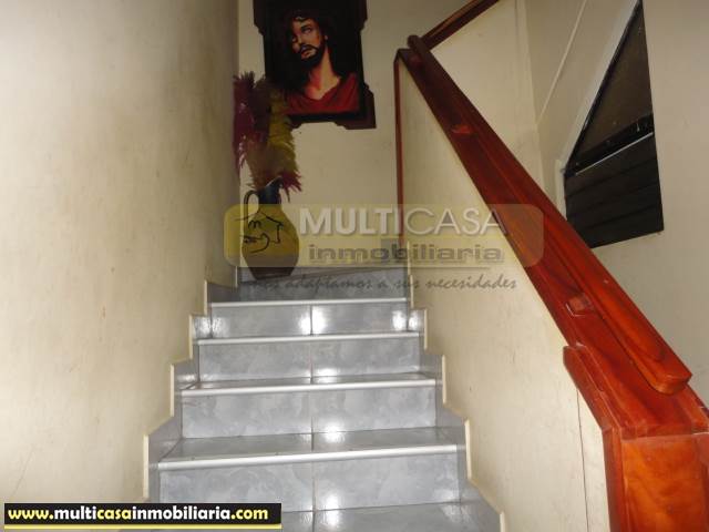 Casa Comercial en Venta a Crédito Sector Gualaceo - Ecuador