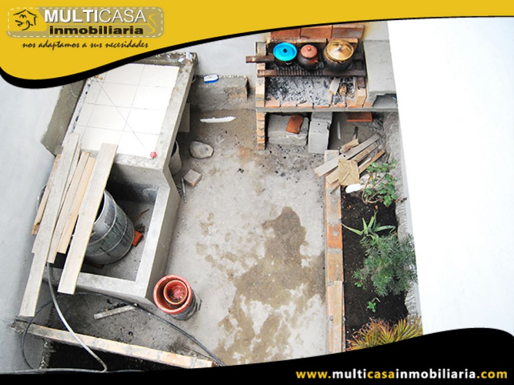 Casa con Departamento en Venta a Crédito por Terminar Sector San Jose de Balzay Cuenca-Ecuador