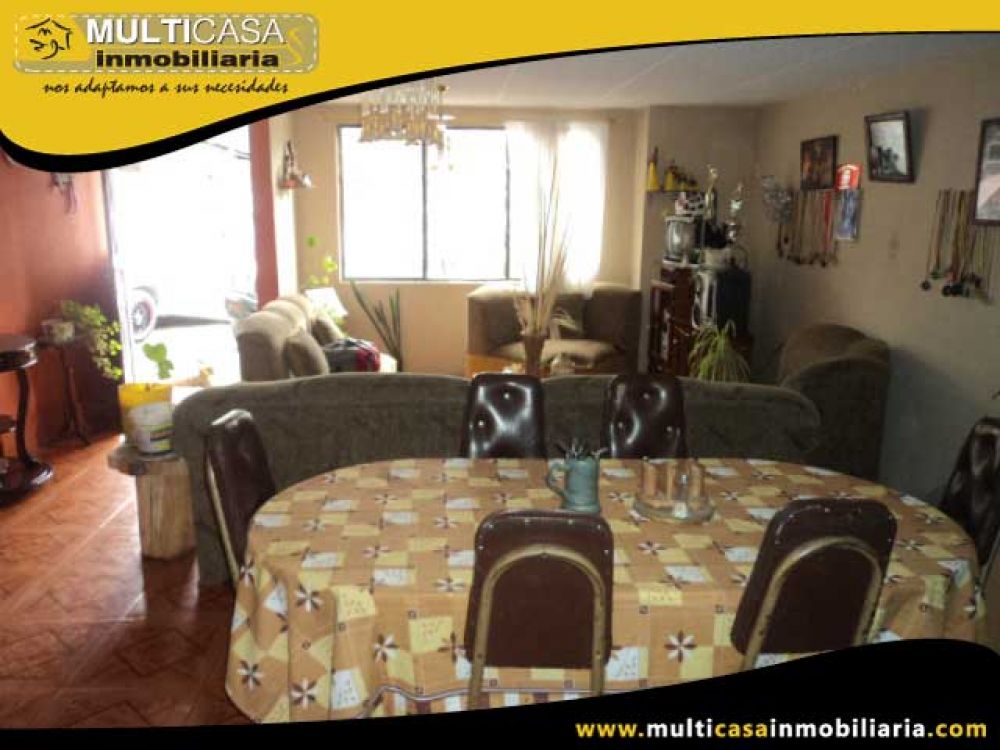 Venta a Crédito de Hermosa casa con tres Departamentos sector  El Valle  Cuenca-Ecuador