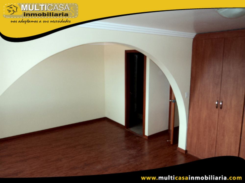 Venta de Hermosa Casa con excelentes acabados a crédito sector El Cebollar Cuenca-Ecuador