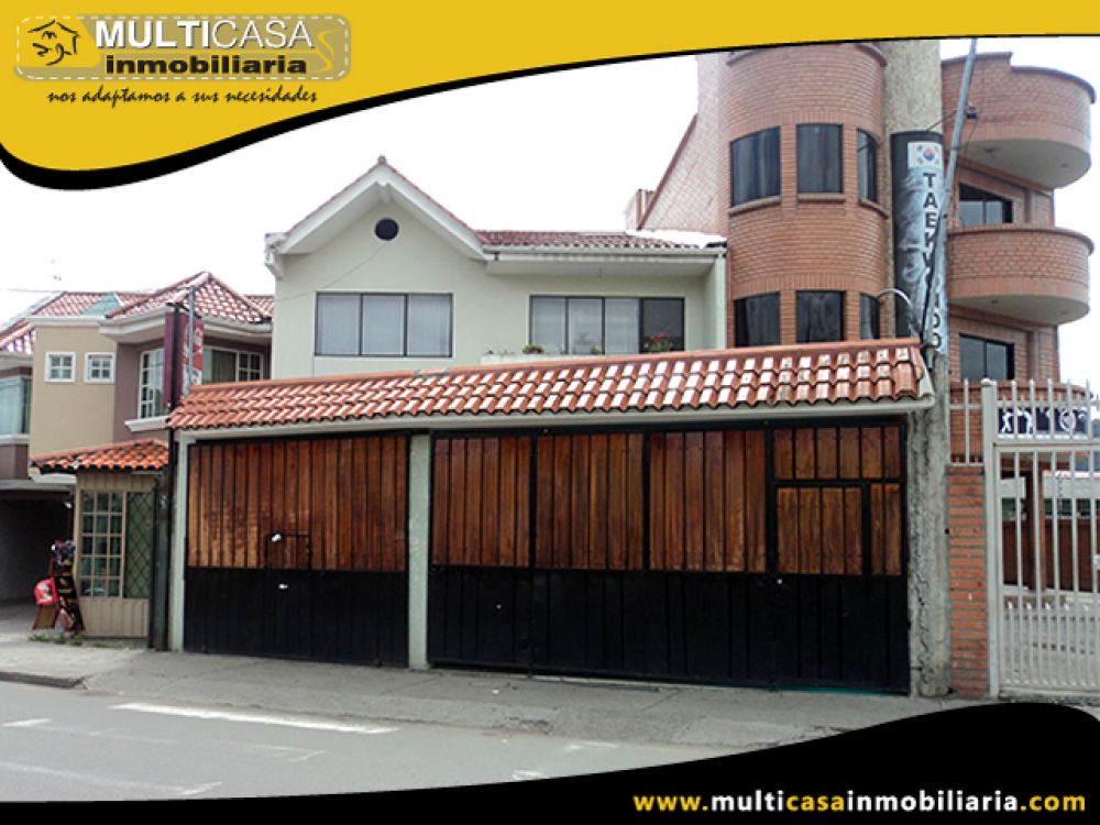 Venta a crédito de Hermosa Casa Rentera de tres departamentos, local comercial Sector  Primero de Mayo Cuenca-Ecuador