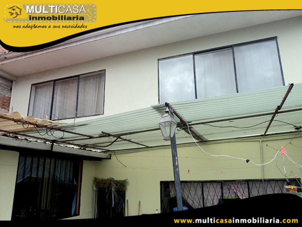 Venta a crédito de Hermosa Casa Rentera de tres departamentos, local comercial Sector  Primero de Mayo Cuenca-Ecuador