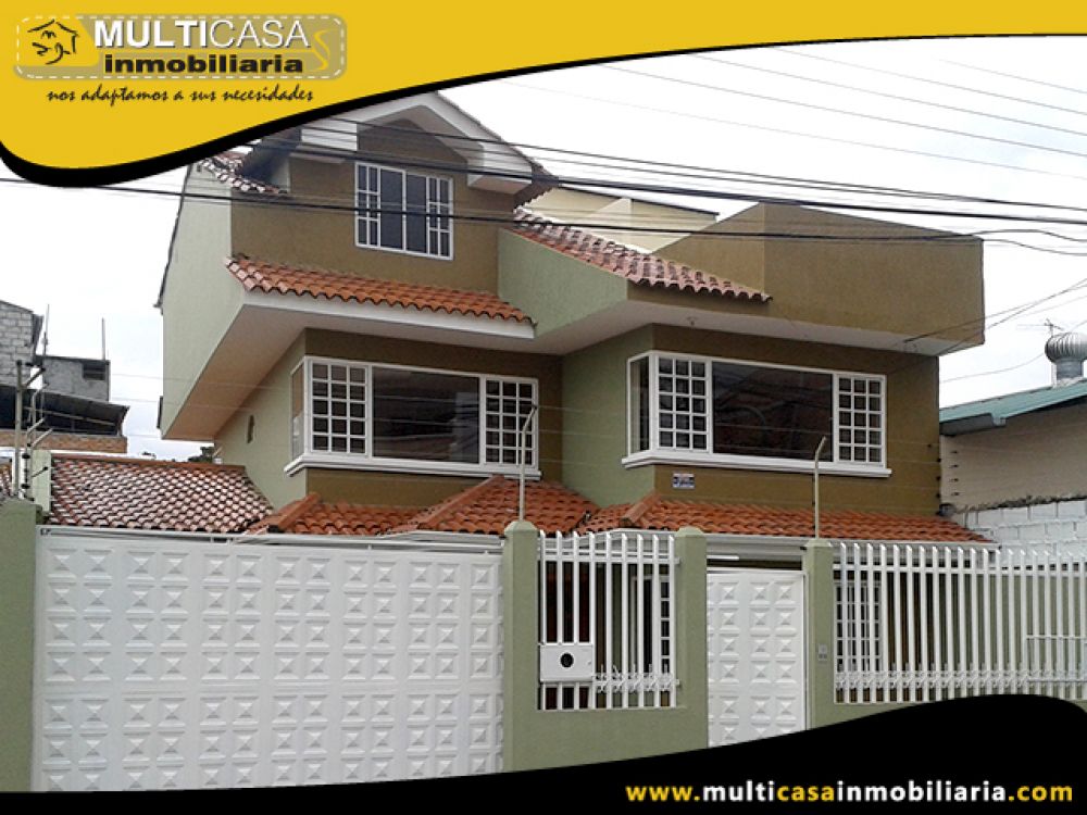 Venta de Hermosa Casa a crédito de tres pisos, Garaje tres vehículos Sector Totoracocha  Cuenca-Ecuador