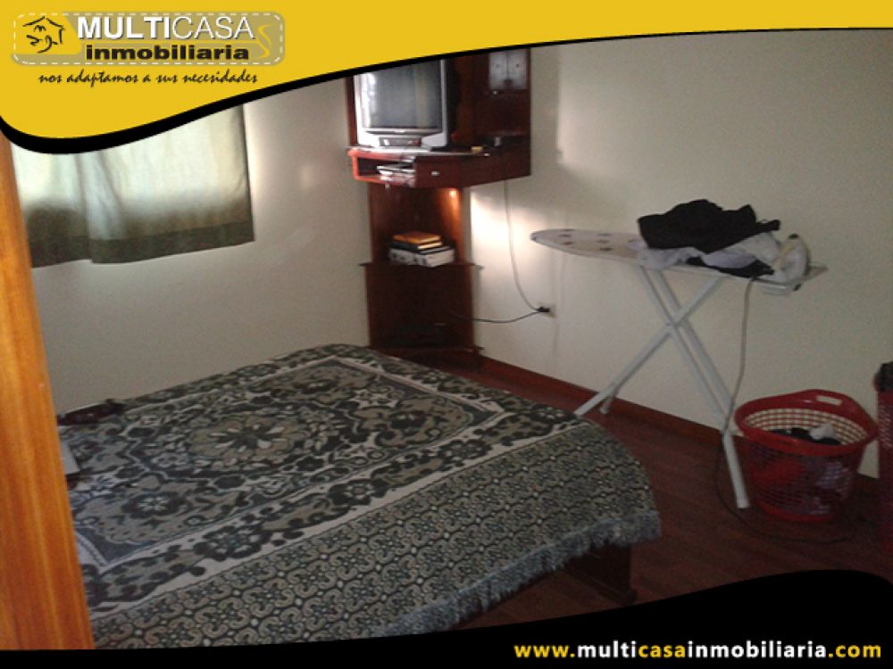 Venta de Hermosa Casa a crédito de tres pisos, Garaje tres vehículos Sector Totoracocha  Cuenca-Ecuador