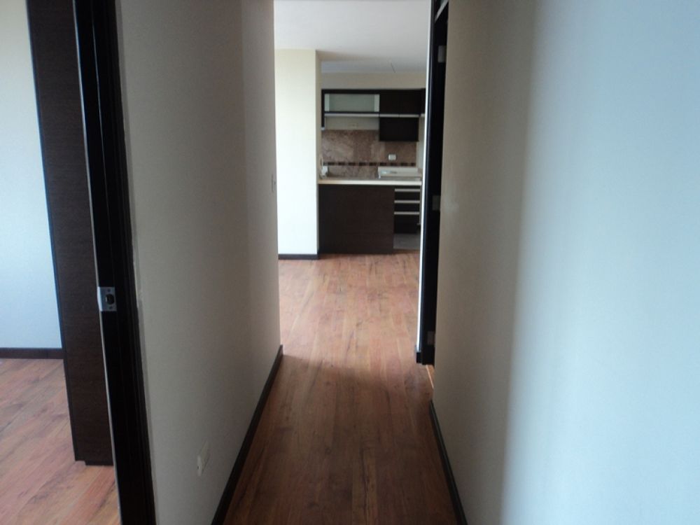 Departamento en Venta a Crédito excelente vista sector Control Sur Cuenca - Ecuador