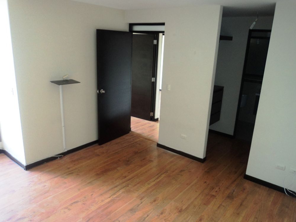 Departamento en Venta a Crédito excelente vista sector Control Sur Cuenca - Ecuador