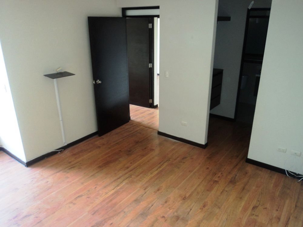 Departamento en Venta a Crédito excelente vista sector Control Sur Cuenca - Ecuador