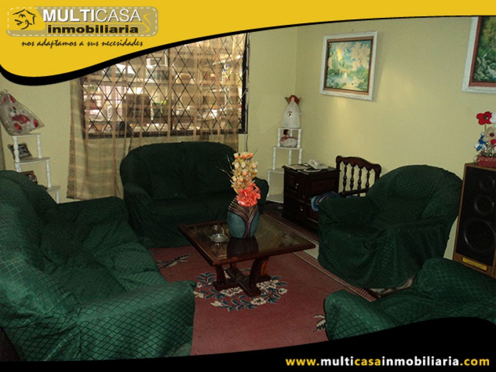 Casa con Local Comercial en Venta a Crédito  Sector 1ro de Mayo Cuenca-Ecuador