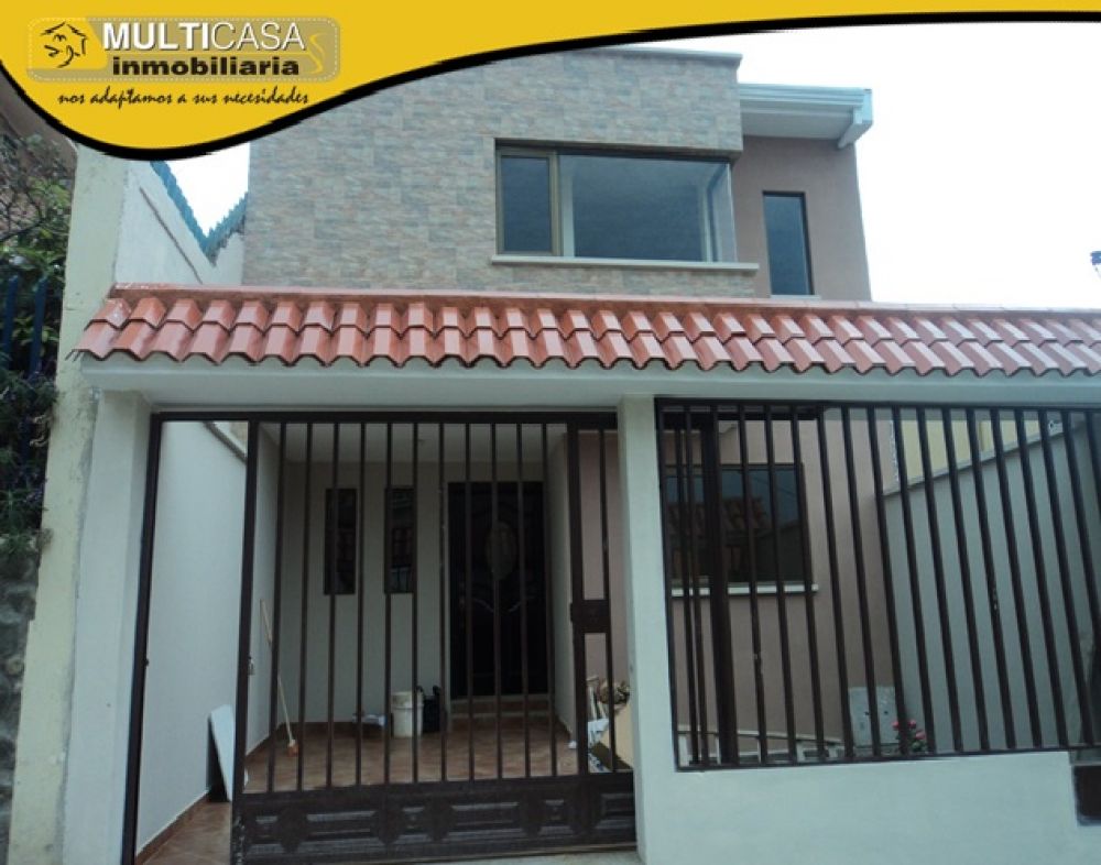 Venta a crédito de Hermosa casa de tres pisos por estrenar en Sector Colegio Borja Cuenca-Ecuador