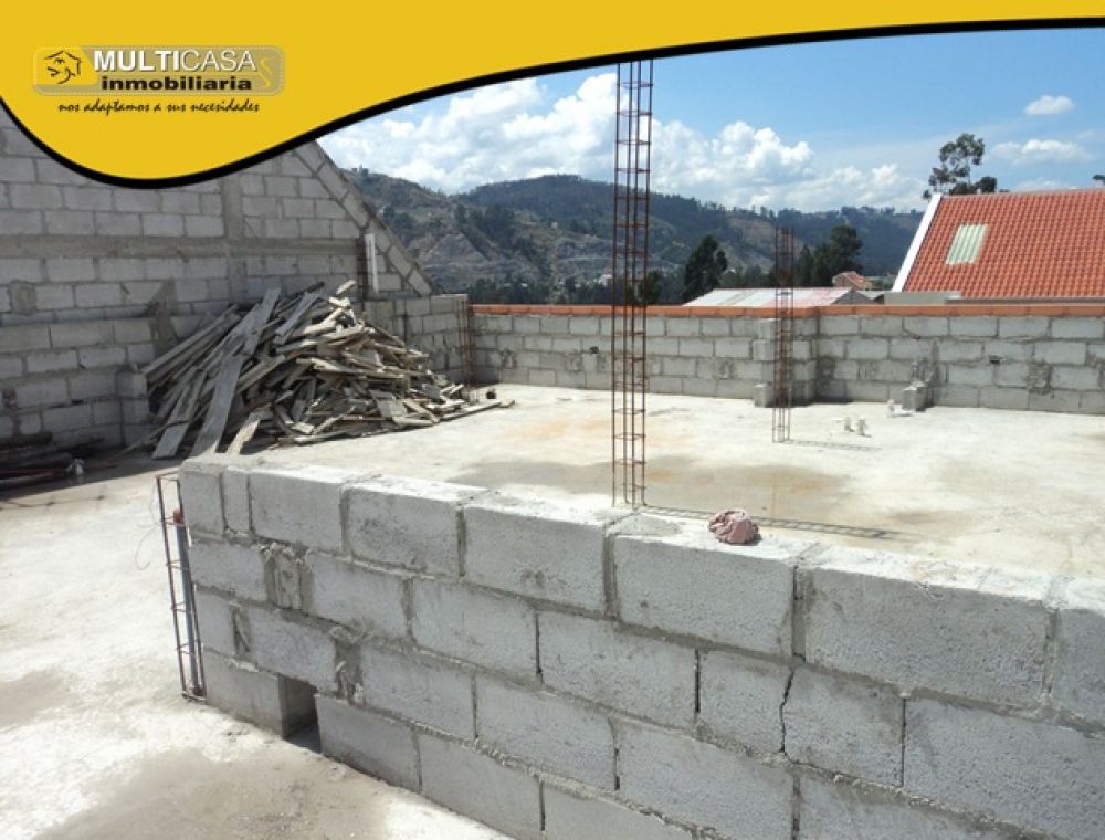 Casa en Venta de Dos Departamentos al contado Sector Ricaurte Cuenca-Ecuador
