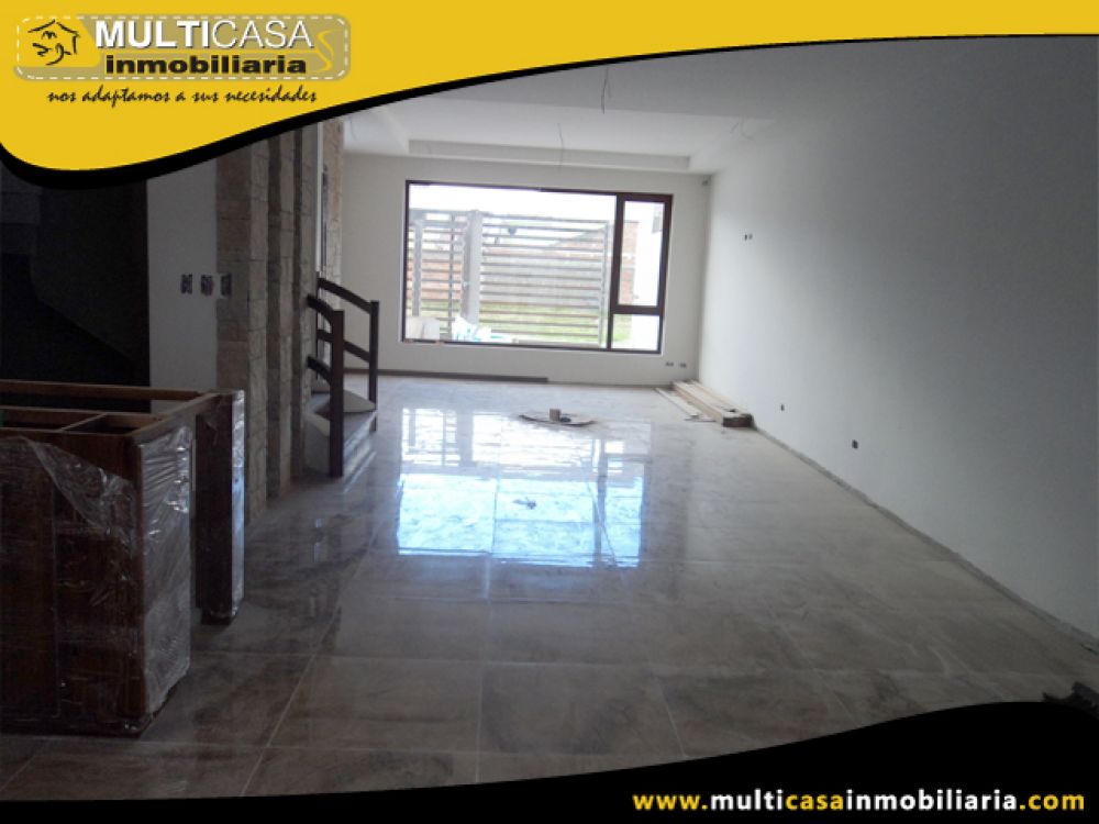 Casa en Venta a Crédito por estrenar Sector Don Bosco Cuenca-Ecuador