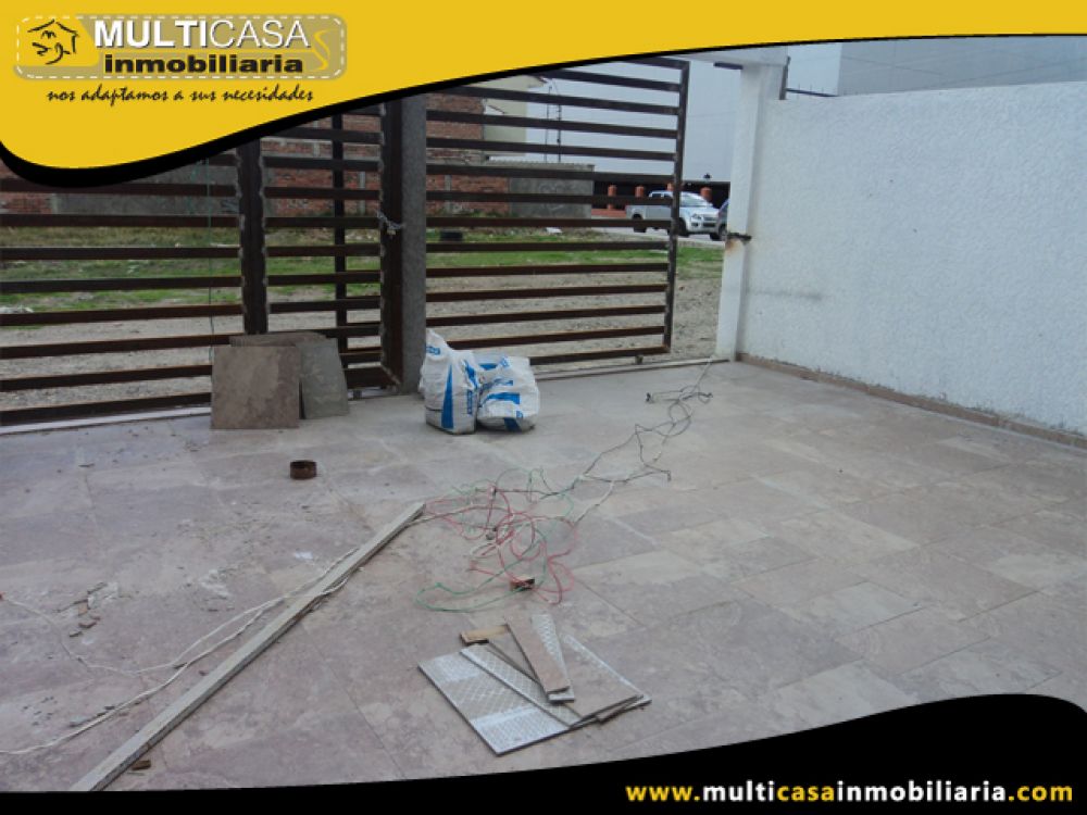 Casa en Venta a Crédito por estrenar Sector Don Bosco Cuenca-Ecuador