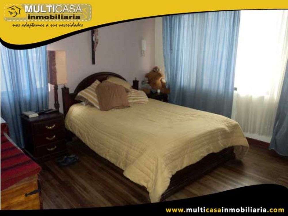 Casa con Local en Venta a Crédito Sector Remigio Crespo Cuenca-Ecuador