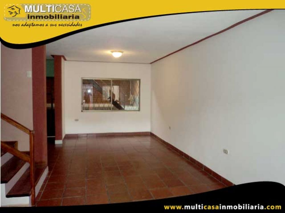 Venta a Crédito Hermosa casa Comercial de tres plantas amplias y cómodas Sector Colegio Borja Cuenca-Ecuador