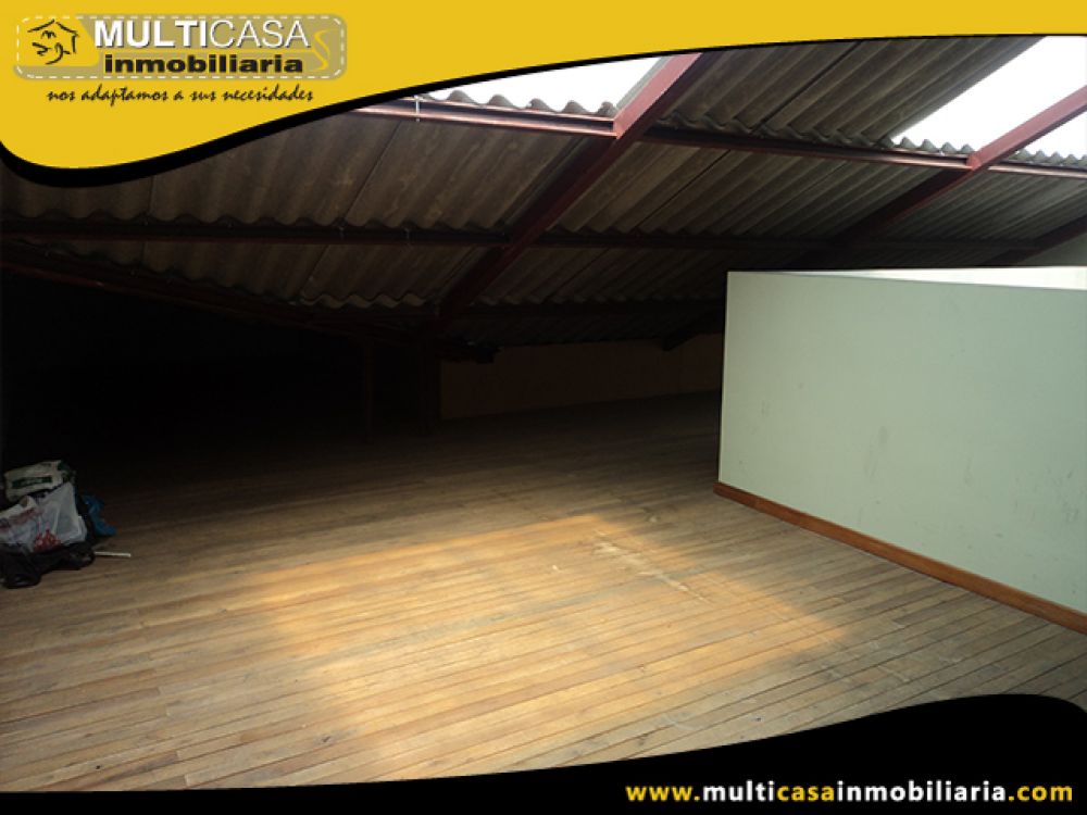 Venta a crédito Hermosa casa Comercial sector Empresa Eléctrica Cuenca - Ecuador
