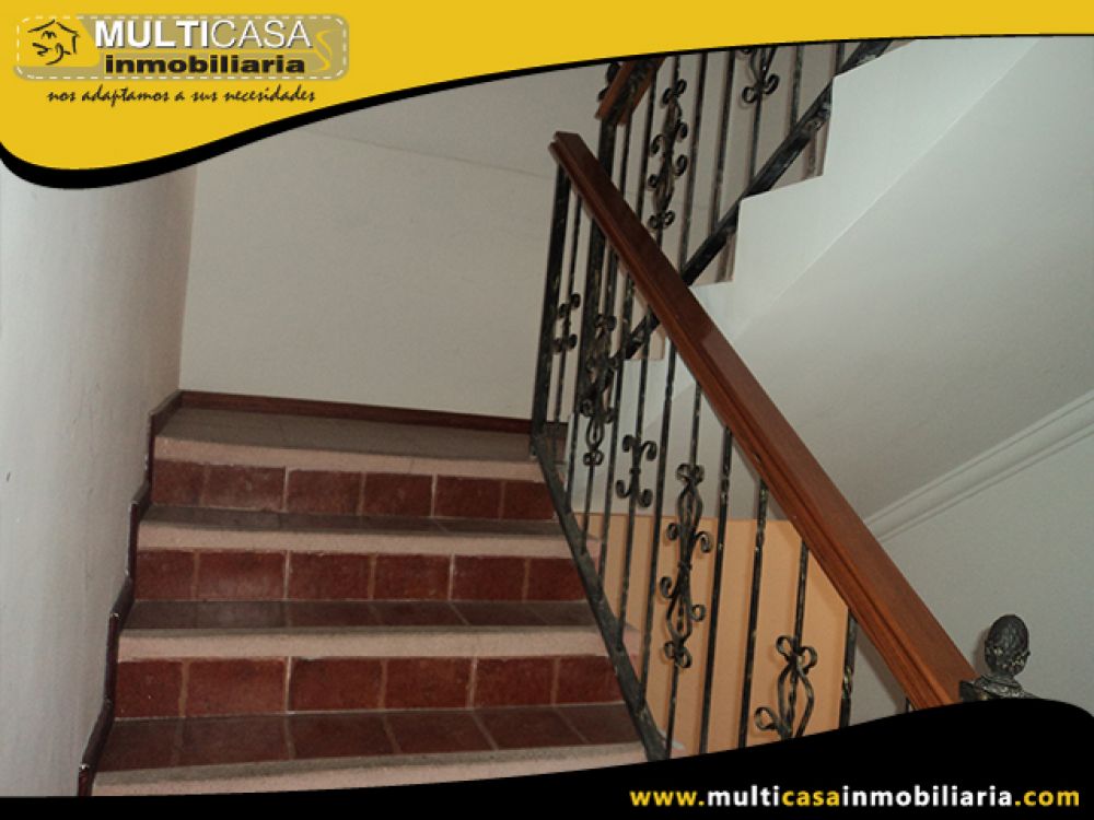 Venta a crédito Hermosa casa Comercial sector Empresa Eléctrica Cuenca - Ecuador